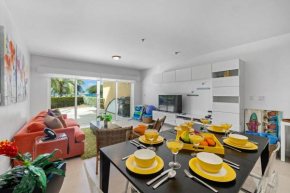 2bdr Ground Floor Condo With Terrrace!